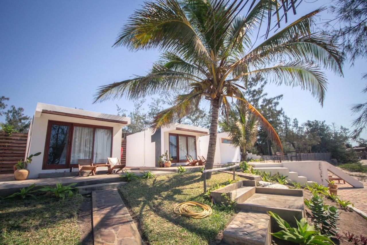 Liquid Dive Adventures Bed & Breakfast Tofo Exterior photo